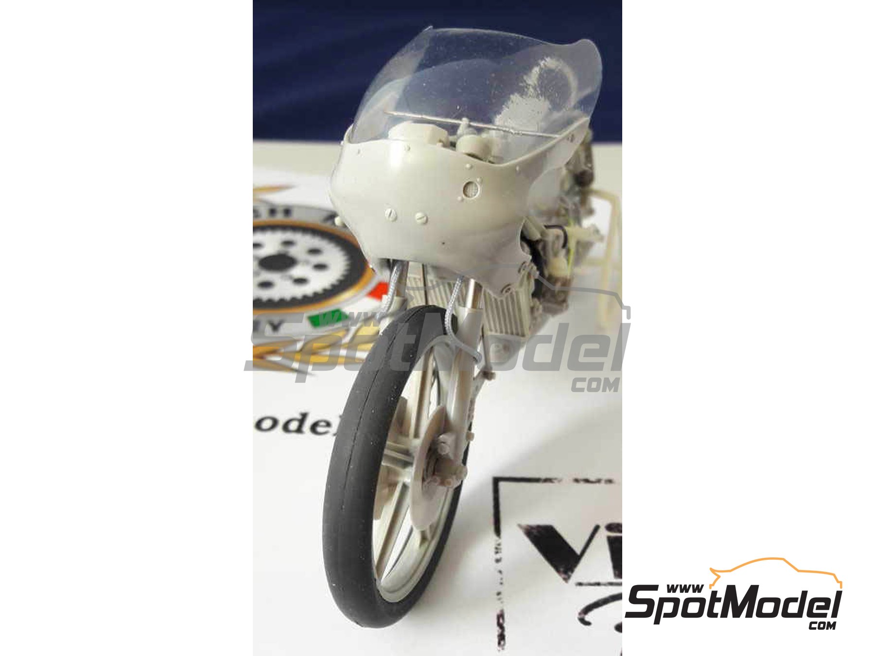 Brach Model BM-VR11: Motorbike scale model kit 1/12 scale